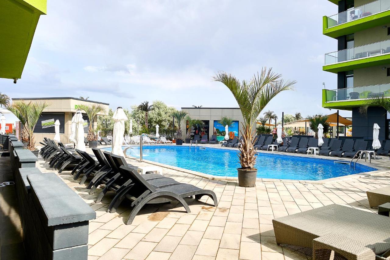 Summer Studio Spa N Pools Beach Resort Năvodari Exteriér fotografie